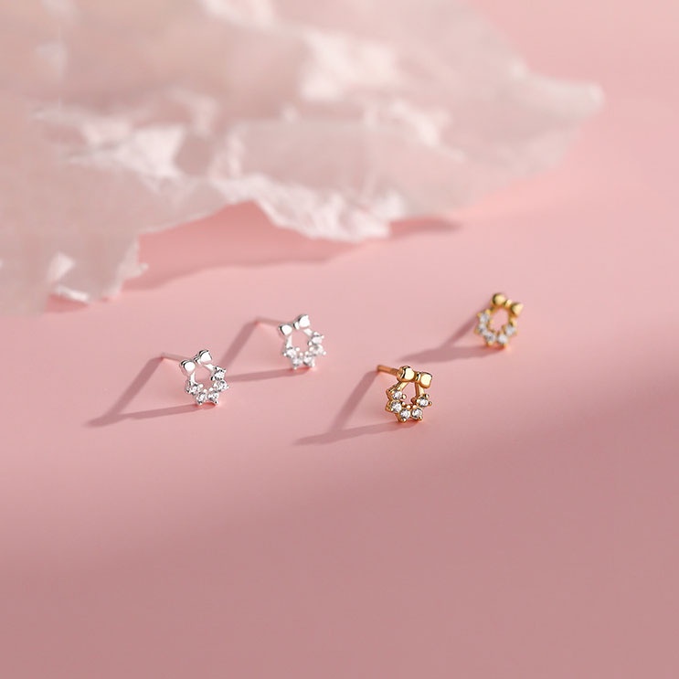 ต่างหูสตั๊ด เหล็กไทเทเนียม ประดับเพชร คริสตัล สไตล์เกาหลี เรียบง่าย หรูหรา เครื่องประดับแฟชั่น สําหรับผู้หญิง - รูปที่ 4