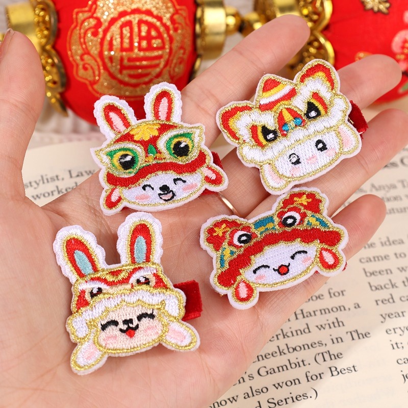 กิ๊บติดผม ปักกิ๊บติดผม รูปสิงโตเชิดสิงโตน่ารัก สีแดง สไตล์จีน สําหรับผู้หญิง เทศกาลปีใหม่