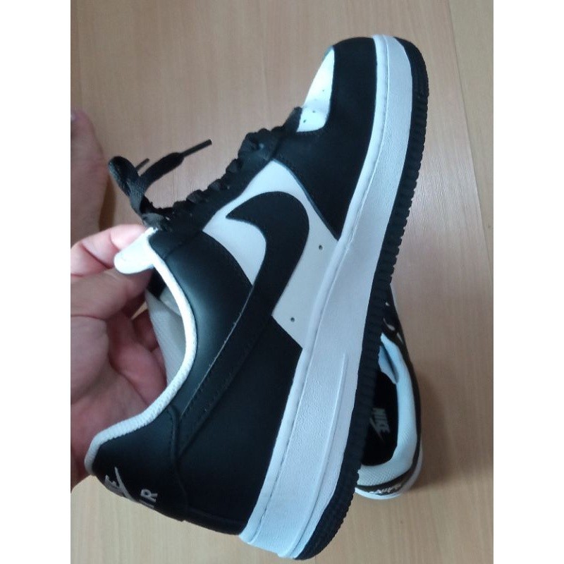 ผ้าใบ nike แท้100% ผู้ชาย ผู้หญิง Nike Air Force 1 Black / White panda แพนด้า แพนใจ ไซส์45 มือสองขอ