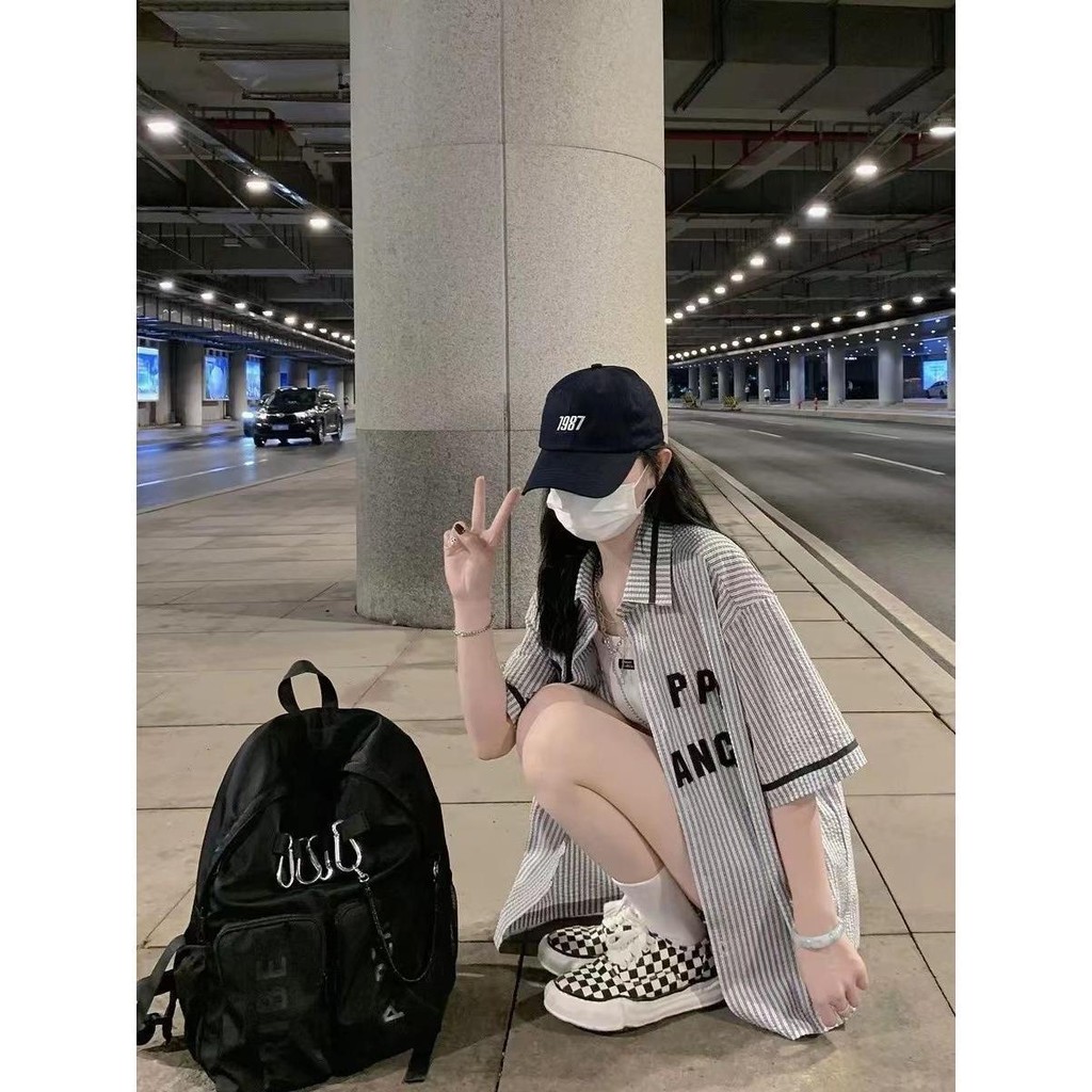 Dahong เสื้อเบลาส์ผู้หญิง oversize เสื้อเชิ้ตโปโล ทรงหลวม ลายทาง แฟชั่นอเมริกันย้อนยุค ลายทาง แฟชั่นอเมริกันย้อนยุค W532 รูปที่ 3