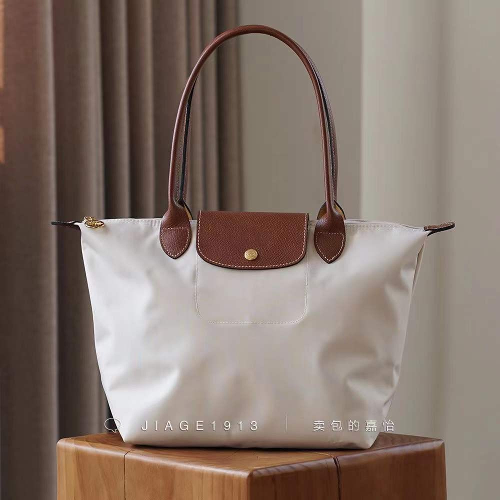 พร้อมสต็อกต้นฉบับและแท้ 100% Longchamp Le Pliage 1899/2605/089 กระเป๋าสะพายไหล่ขนาดใหญ่ของผู้หญิงกระเป๋า Messenger กระเป๋าถือขนาดกลาง Dumpling Bag Tote Bag Organizer Bag