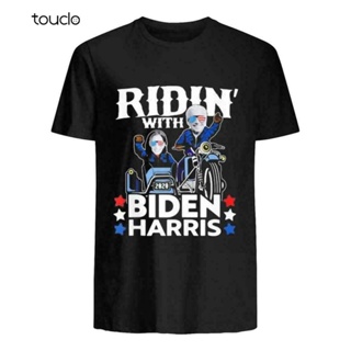 เสื้อยืด ผ้าฝ้าย พิมพ์ลาย Ridin With Joe Biden And Kamala Harris Motorcycle สําหรับผู้ชาย