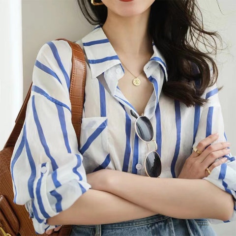 Xiao ronronron เสื้อเชิ้ตกันแดด ลายทาง เข้ากับทุกการแต่งกาย สไตล์เรโทร แฟชั่นฤดูร้อน สําหรับผู้หญิง BFZS