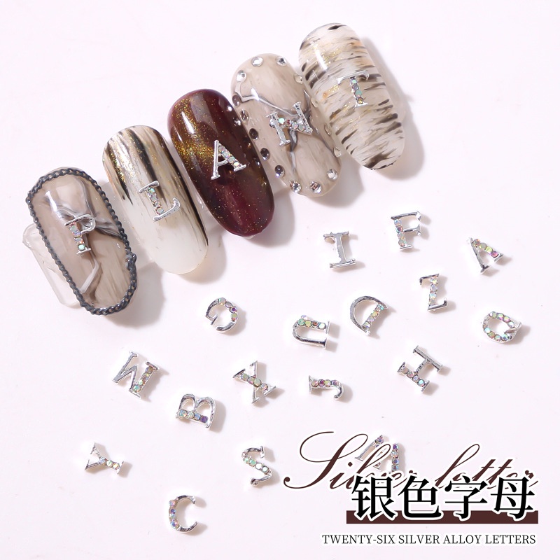 ใหม่ เครื่องประดับอัลลอย ลายตัวอักษร LZ 26 ตัว สีเงิน สไตล์ญี่ปุ่น สําหรับตกแต่งเล็บ