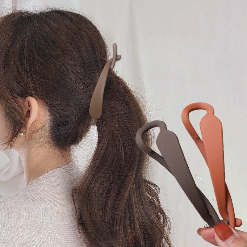 กิ๊บติดผมหางม้า แบบบิด หรูหรา เครื่องประดับ สําหรับผู้หญิง 1 ชิ้น