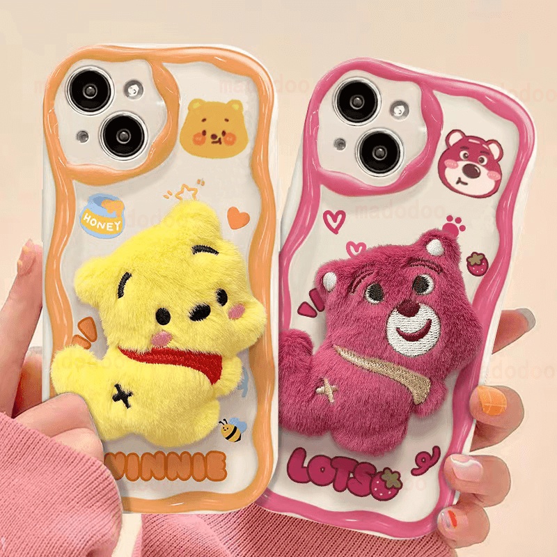 เคส Cute For OPPO Reno 13 12 11 F 10 Pro+ 8T 8 5G 7Z 8Z 7 4G 6 6Z 5Z 5F 5Lite 5 6Lite 4 Pro Plus A73 A94 A93 A78 A16 A16S A74 A95 A55 A54 A15 A15S A52 A72 A92 A53 A33 A31 Cartoon Bear Pooh Lotso Plush holder Phone Case NY 72