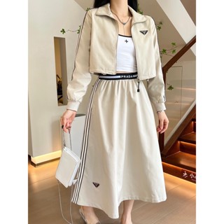 TBLH PRA * A 23 autumn and winter New Front middle triangle decorative zipper lapel top skirt suit fashionable all-match women