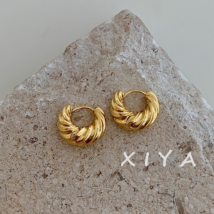 XIYA Retro Retro Retro โลหะ Twist วงกลมต่างหูฤดูใบไม้ร่วงฤดูหนาวขนาดเล็กประณีต Classy All-Match ต่างหู