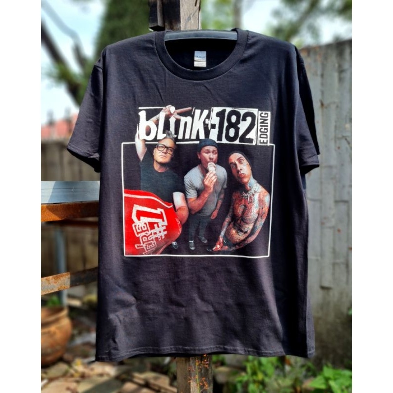 ดีมาก เสื้อยืด พิมพ์ลายวง Blink 182