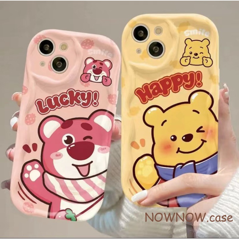 เคสโทรศัพท์มือถือ แบบนิ่ม ลายการ์ตูนหมีพูห์ และสตรอเบอร์รี่ สําหรับ iPhone 15 14 13 12 11 Pro MAX X XR XS MAX 7 8 Plus