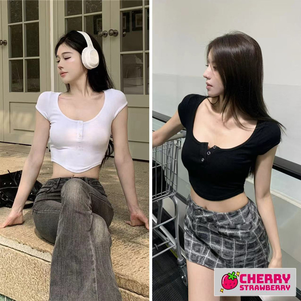 เสื้อครอปสีดำคอเหลี่ยมสั้น ใส่แล้วดูผอม