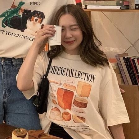 (จัดส่งตลอด 24 ชั่วโมง)เสื้อยืด Oversize เสื้อยืดแฟชั่นโอเวอร์ไซส์ ลายชีส สไตล์วินเทจเกาหลี คอตตอน 1