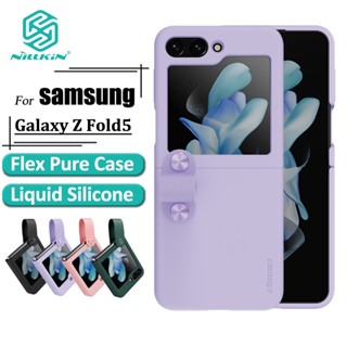 Nillkin เคสซิลิโคนนิ่ม ฝาพับ พร้อมสายคล้องนิ้ว สําหรับ Samsung Galaxy Z Flip5