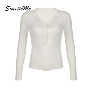 Sweeticme เสื้อยืดแขนยาว คอวี แต่งลูกไม้ สีพื้น เซ็กซี่ แฟชั่นสําหรับสตรี 2023