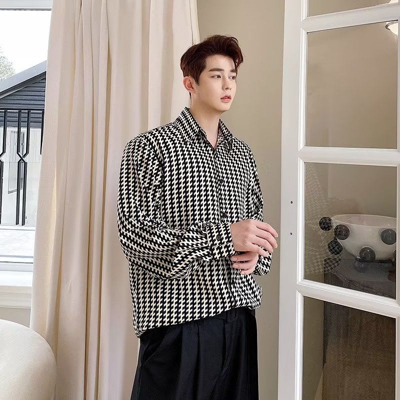 เสื้อเชิ้ตแขนยาว ผ้าเดรป ทรงหลวม ลายดอกไม้ แฟชั่นฤดูใบไม้ร่วง สําหรับผู้ชาย