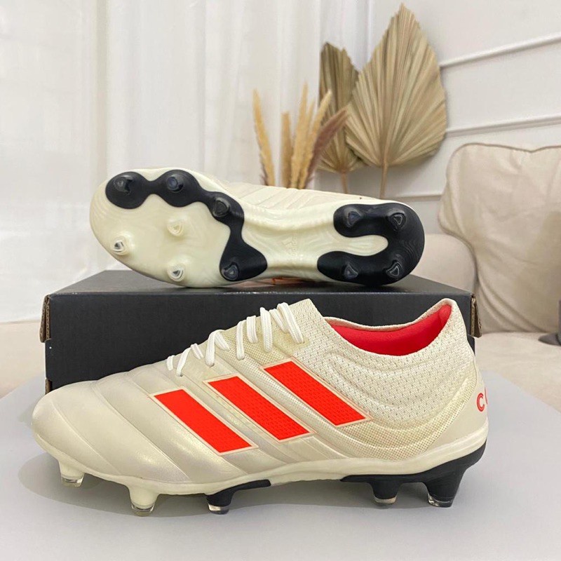 Adidas Copa 19.1 รองเท้าฟุตบอลสีขาว Solar Red