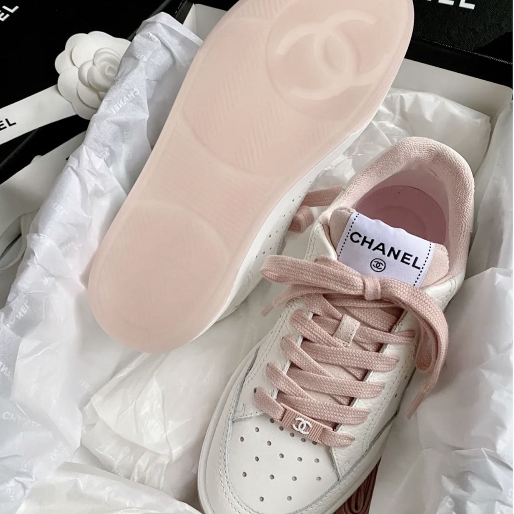 Chanel CHANEL รองเท้าผ้าใบลําลอง หนังวัวแท้ ส้นหนา ลายแพนด้า สีขาว ดํา เข้ากับทุกการแต่งกาย แฟชั่นฤดูใบไม้ร่วง สําหรับสตรี 2023