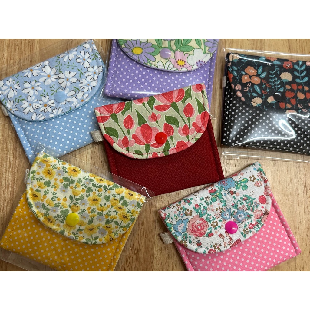 C010_กระเป๋าสตางค์ฝาปิดทรงแบน รุ่นประหยัด ขนาดกว้าง10.5สูง9.5ซม ก้นแบน เย็บจากผ้าค้อตต้อนและTC