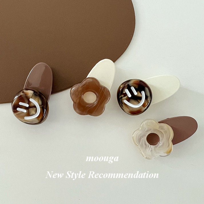 Moouga/ กิ๊บติดผมหน้ายิ้ม ลายดอกไม้ สีกาแฟ เป็ดน่ารัก กิ๊บหน้าม้า กิ๊บเป็ด กิ๊บด้านข้าง