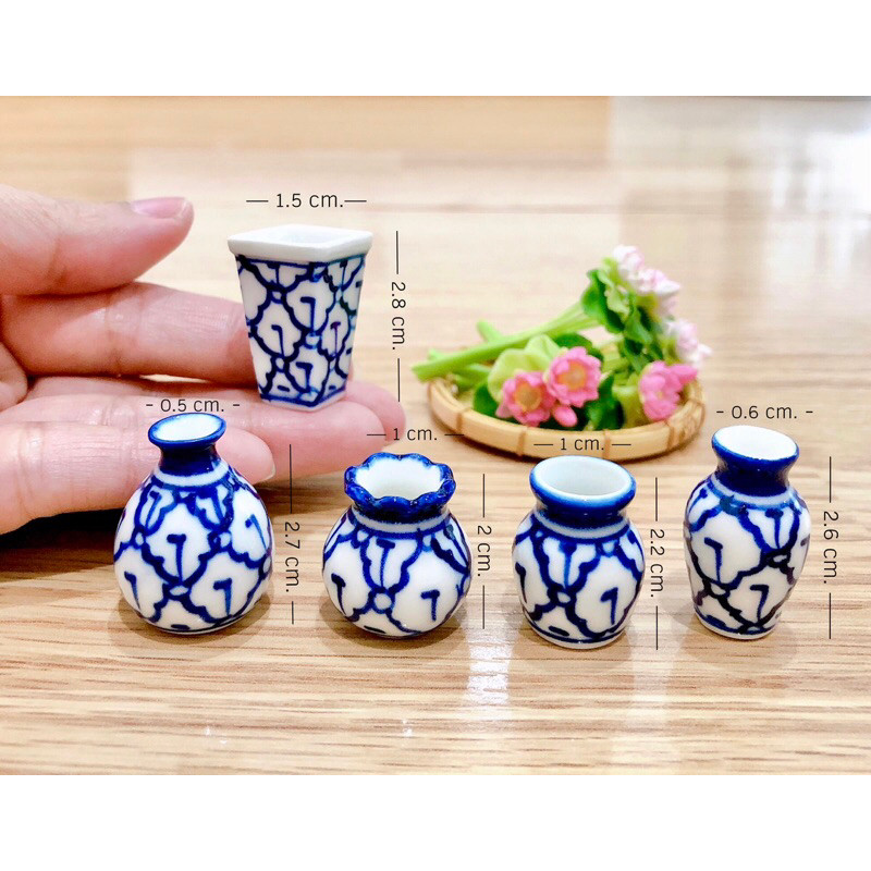 แจกันจิ๋วลายคราม 5 แบบ ราคา/ชิ้น