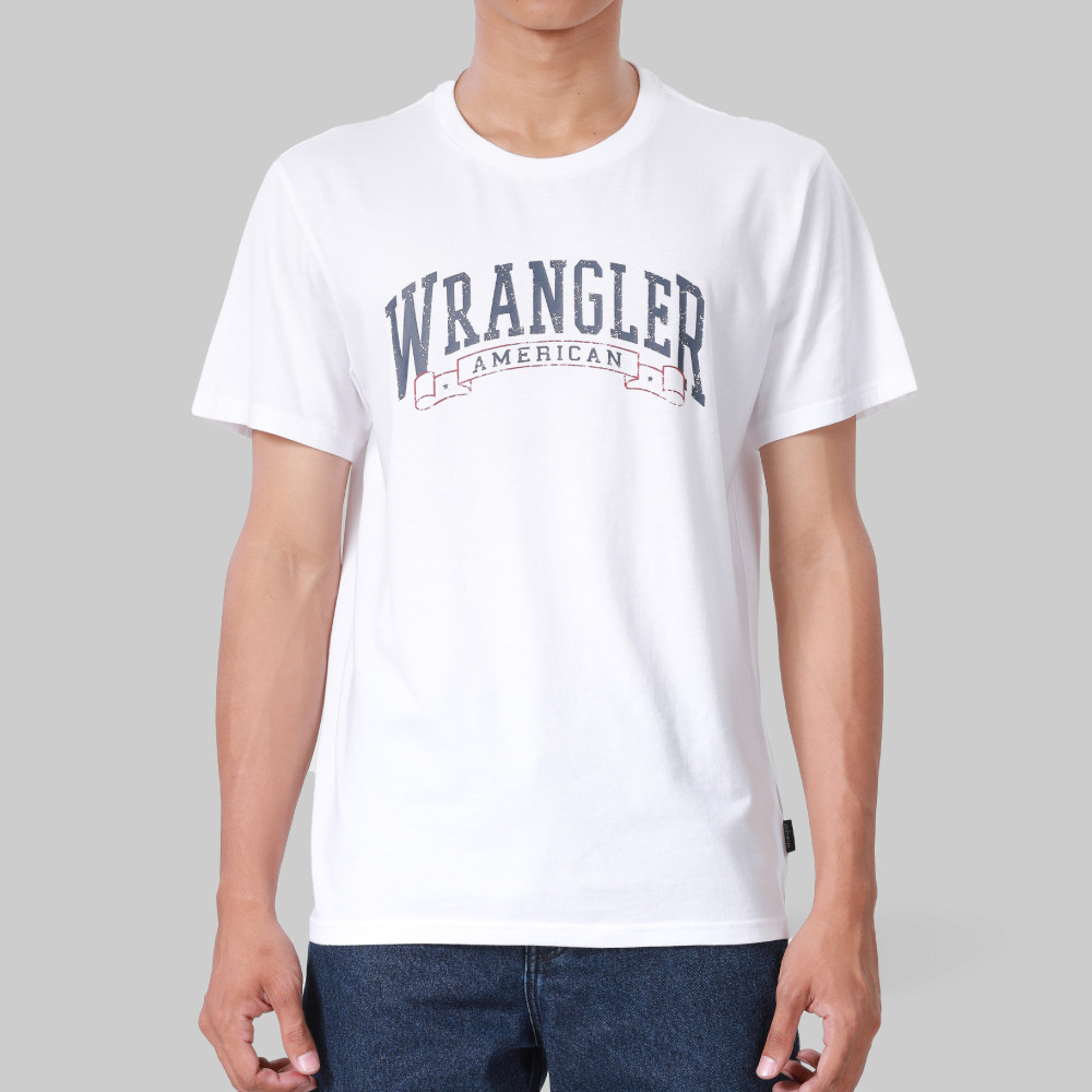 WRANGLER เสื้อยืดแขนสั้นผู้ชาย Regular รุ่น WR F524MTSSF73 สีขาว