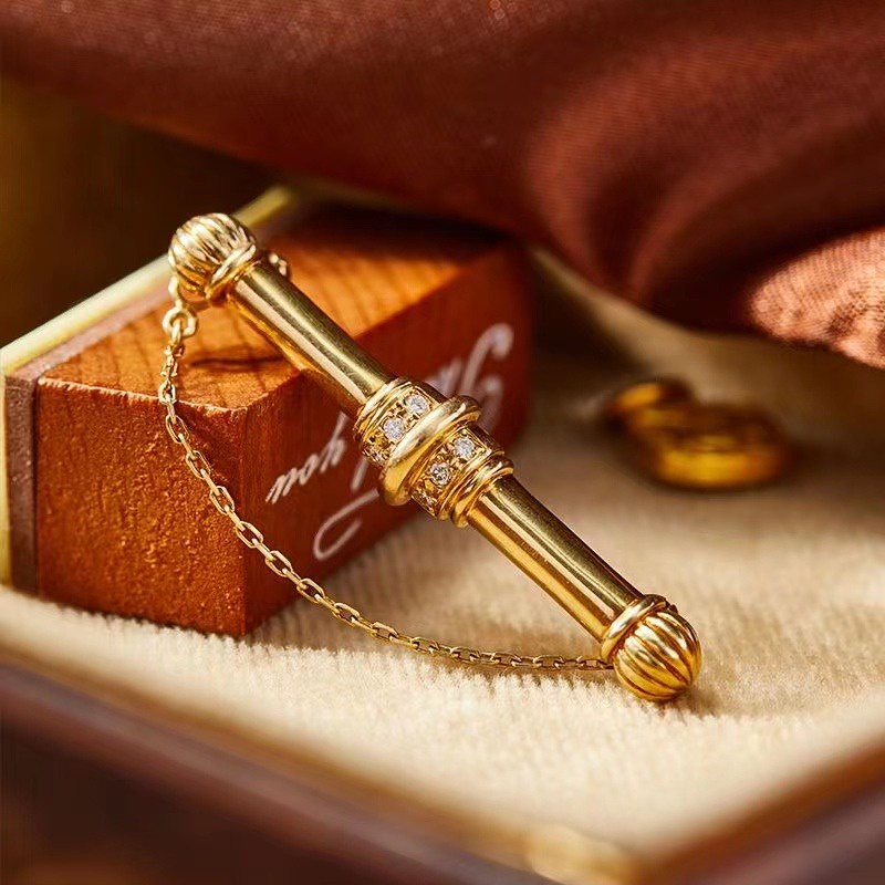 18k พรีเมี่ยม เพชร จี้ เข็มกลัด อเนกประสงค์ ป้าย เข็มกลัด จี้ ผู้หญิง เครื่องประดับ ของขวัญ