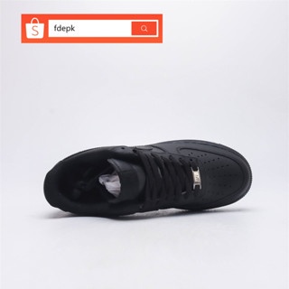 Nike Air Force 1 Low '07 รองเท้าผ้าใบลำลองสีดำของแท้ 100% สำหรับผู้ชายและผู้หญิง แฟชั่น
