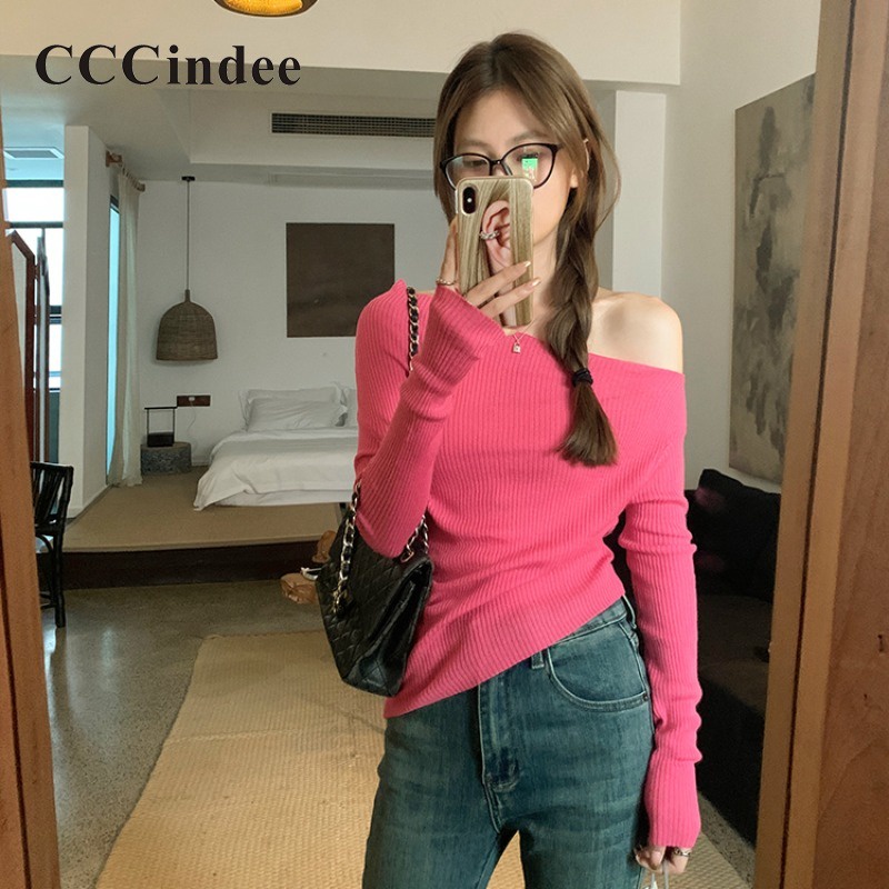 Cccindee เสื้อท็อปแขนยาว เปิดไหล่ ผ้าถัก ทรงไม่สมมาตร แฟชั่นใหม่ สําหรับผู้หญิง 2024
