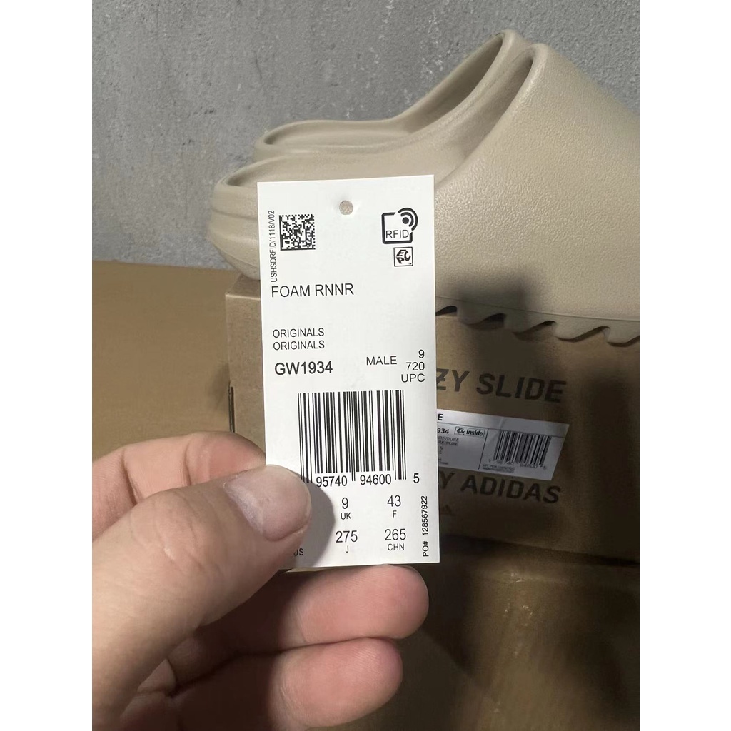 LW BATCH YEEZY SLIDE แตะโฟมนุ่มแท้เกรด 4US-14US gw1934 รองเท้า สำหรับขาย