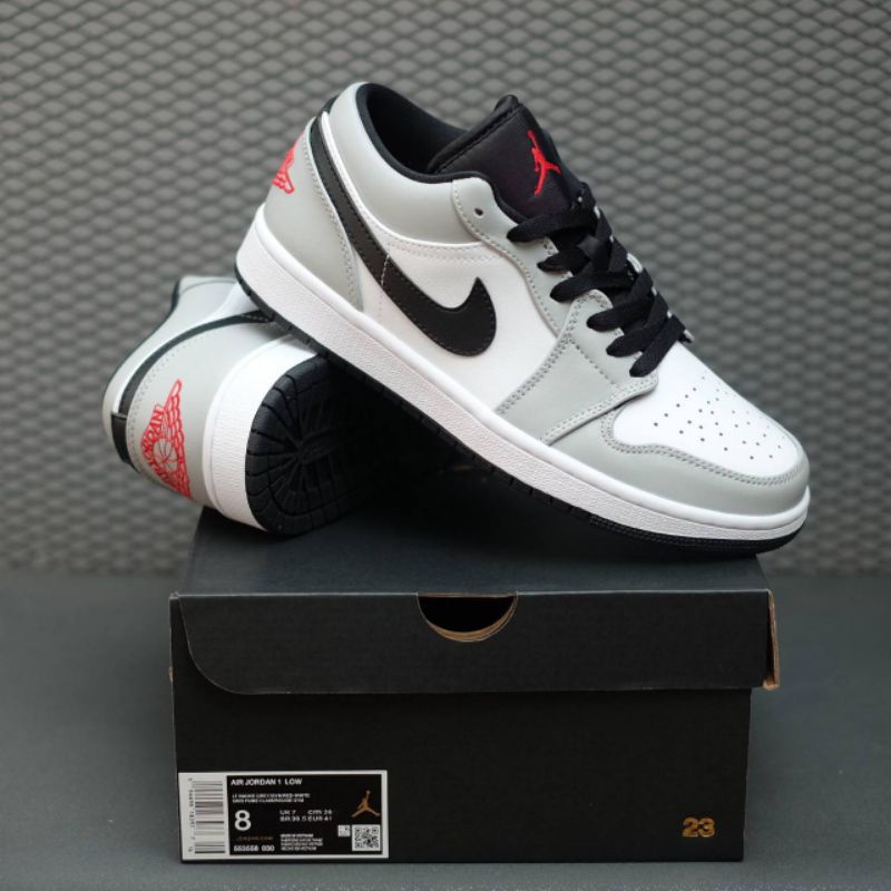 Nike Air Jordan 1 รองเท้าผ้าใบลําลอง สีเทา
