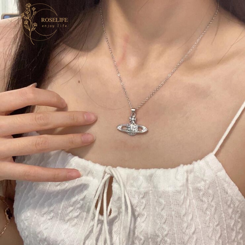 Roselife สร้อยคอโซ่เงิน จี้ดาวเสาร์ ประดับพลอยเทียม แวววาว อินเทรนด์ สําหรับผู้หญิง งานเลี้ยงอาหารค่ํา ปาร์ตี้ ดาวเคราะห์ คอ เครื่องประดับ