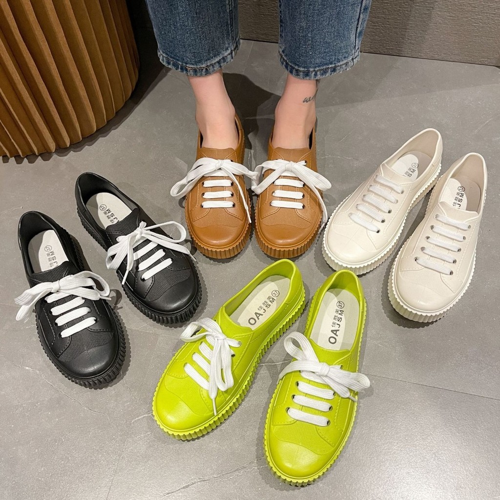 𝑳𝒂𝒆𝒊 𝒃𝒂𝒈&𝒔𝒉𝒐𝒆𝒔👠 รองเท้าผ้าใบยาง กันน้ำ มีเชือกผูก 4 สี ใส่สบาย (71)