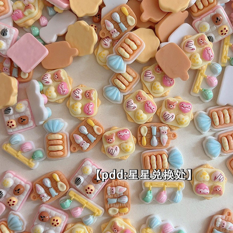 [100 ชิ้นในสต็อก] อุปกรณ์ทำขนมเค้กในครัว ของตกแต่งเรซิน DIY อุปกรณ์เสริม กิ๊บติดผม ตู้เย็น ครีม โทรศัพท์ วัสดุทำมือ