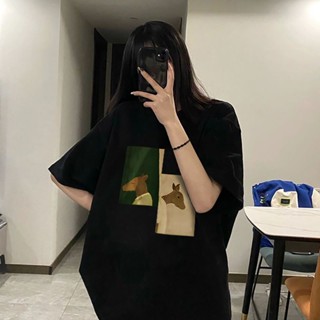 พร้อมส่ง เสื้อยืดแขนสั้น ผ้าฝ้ายแท้ ทรงหลวม เข้ากับทุกการแต่งกาย สไตล์ญี่ปุ่น และอเมริกัน ฮ่องกง เรโทร เหมาะกับฤดูร้อน สําหรับผู้ชาย และผู้หญิง