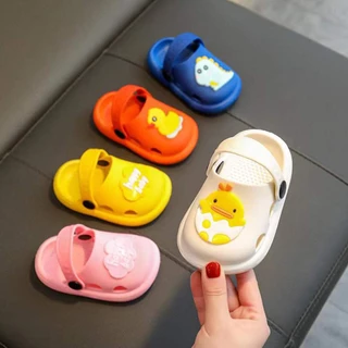 พร้อมส่ง รองเท้าเเตะสำหรับเด็ก วัสดุเป็นยางนิ่ม นุ่ม ใส่สบาย