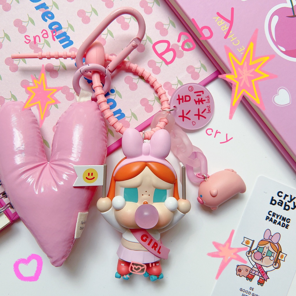 ของแท้ popmart Crybaby Fast Travel Series พวงกุญแจรถ การ์ตูน กระเป๋า จี้ น่ารัก ของขวัญ ผู้หญิง
