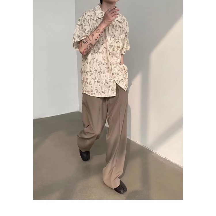 เสื้อเชิ้ตแขนสั้น คอปก ทรงหลวม ลายดอกไม้ สไตล์วินเทจ เหมาะกับเดินชายหาด แฟชั่นคู่รัก สําหรับผู้ชาย - รูปที่ 4