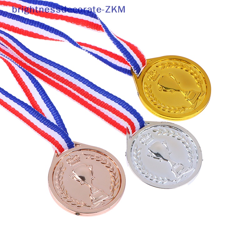 [Brightdecorate] มงกุฎ สีเงิน สีทอง สีบรอนซ์ รางวัลรางวัลรางวัลฟุตบอล การแข่งขันรางวัล เหรียญรางวัล สําหรับของที่ระลึก ของขวัญ กีฬากลางแจ้ง ของเล่นเด็ก [TH]
