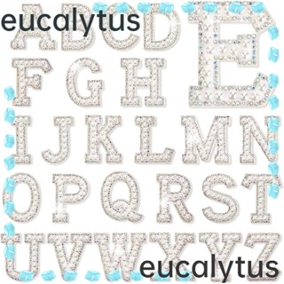 Eucalytus1 แผ่นแพทช์ตัวอักษร A-Z ประดับไข่มุก พลอยเทียม สีขาว สําหรับตกแต่งเสื้อแจ็กเก็ต งานฝีมือ DIY 52 ชิ้น