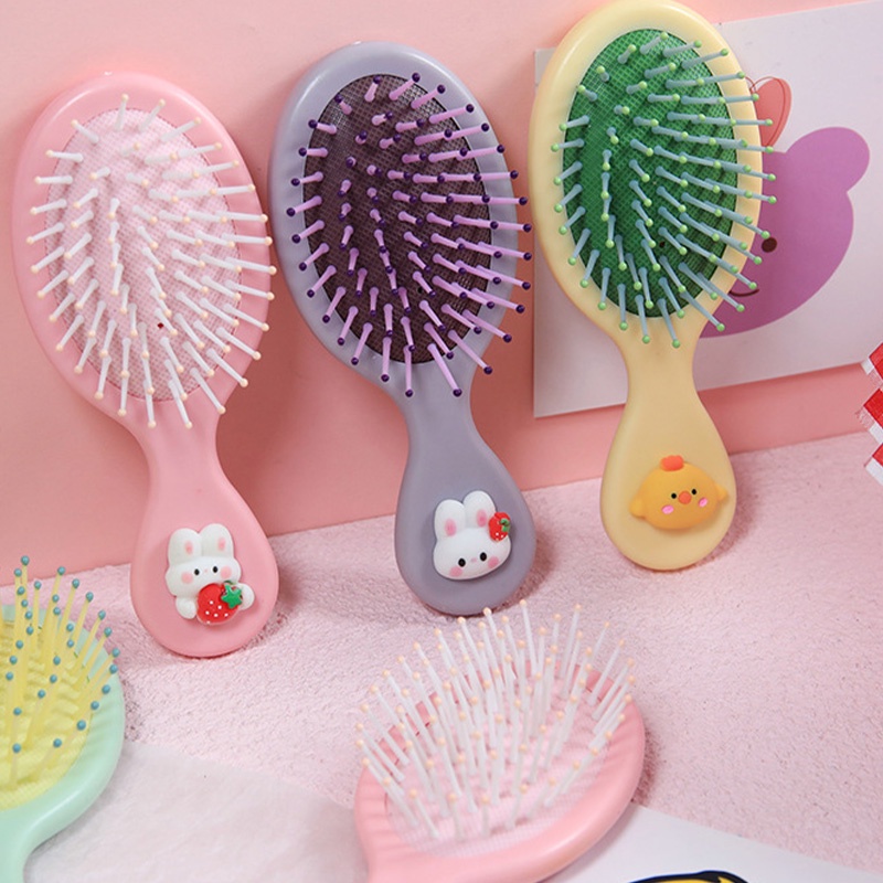 ส่งเร็ว น่ารัก Ins สไตล์ Air Cushion Comb มินิแบบพกพาหวีขนาดเล็กสำหรับสาว ๆ หัวใจหวีนวดป้องกันไฟฟ้าสถิตย์-Move