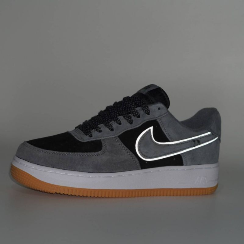 Sepatu Nike Air Force 1 Low Dark Black Grey สะท้อนแสง BNIB 100% Casual