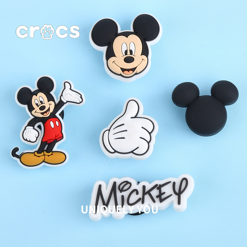 Crocs Jibbitz Disney Jibbitz Mickey Minnie crocs Accessories charm crocs หัวเข็มขัดรองเท้ามิกกี้เมาส์การ์ตูน