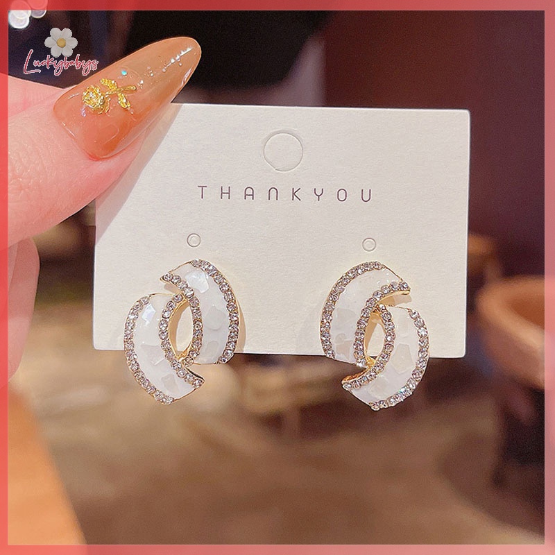 Luckybabys> ต่างหูคริสตัล พลอยเทียม แวววาว สไตล์วินเทจ คลาสสิก ใหม่ เครื่องประดับ สําหรับผู้หญิง ปาร์ตี้ งานแต่งงาน ของขวัญใหม่