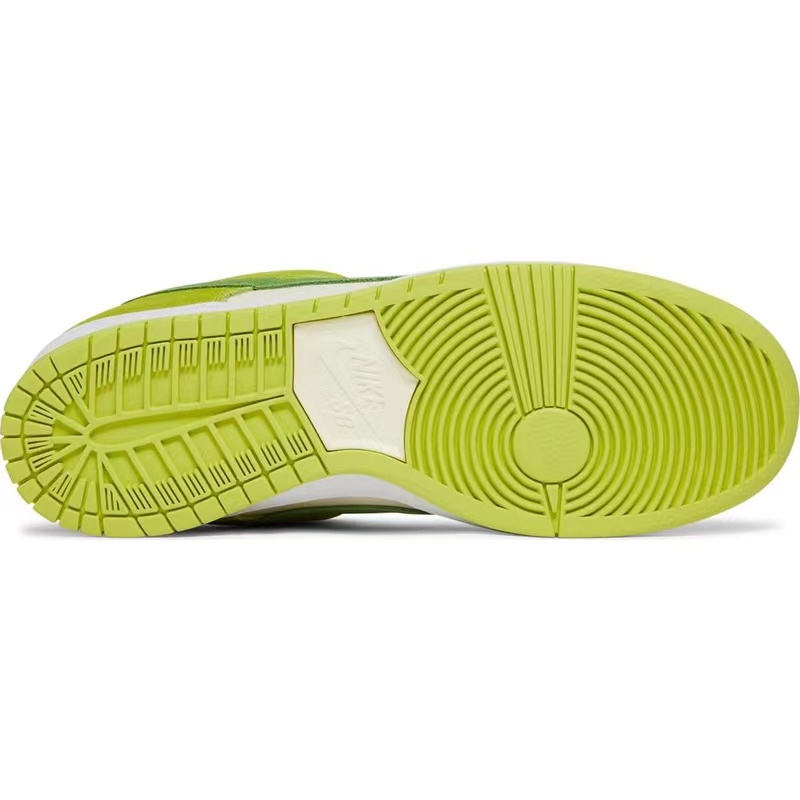 Nike Dunk SB Low Cut Classic Apple Green สำหรับผู้ชายและผู้หญิง พร้อมกล่องและถุงกระดาษ รองเท้า Hot