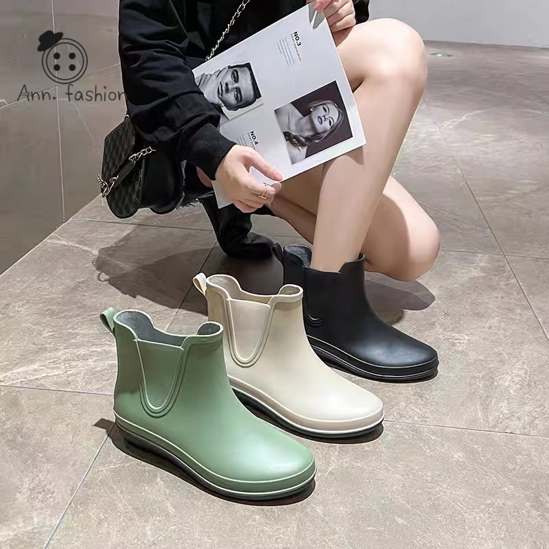 รองเท้าบูทแฟชั่น บูทกันฝน กันน้ำ ดีไซน์เรียบหรูดูดีมากๆ มาในโทนสีคลาสสิค นุ่มยืดหยุ่น และทนทาน #sy51