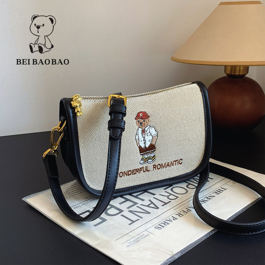 [Bei Baobao]กระเป๋าสะพายข้างผ้าใบหมี กระเป๋าสะพายข้างแฟชั่นใหม่สำหรับผู้หญิง