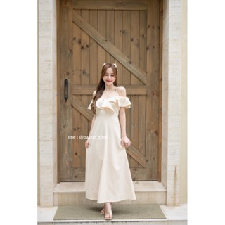 Stella Maxi Dress : สีครีม