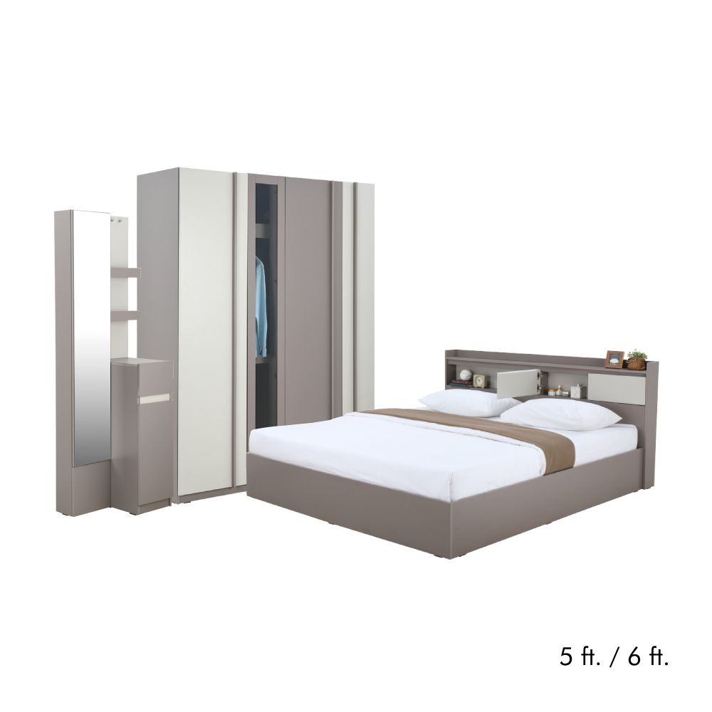 INDEX LIVING MALL ชุดห้องนอน รุ่นมิวนิค (เตียง, ตู้เสื้อผ้า 4 บาน, โต๊ะเครื่องแป้ง) - สีโอวัลติน/หินทราย