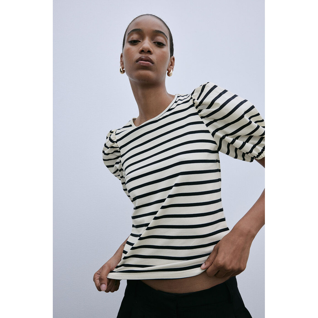 H&M เสื้อแขนพอง Woman Puff-sleeved top 1138084_7