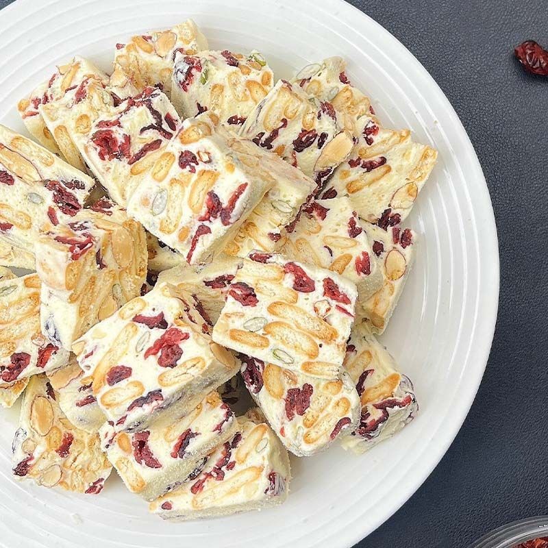 Xupai Snowflake Crisp Casual Snacks บิสกิตแครนเบอร์รี่ ขนมนูกัต